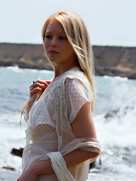 BREA BENNETT MONTANA DEL ORO with Array - Michael Ninn